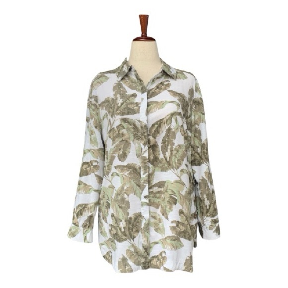 Chico's Tops - Chico's White Olive Green Leaf Print Blouse Lightweight Tab Sleeve Tunic Size 1
